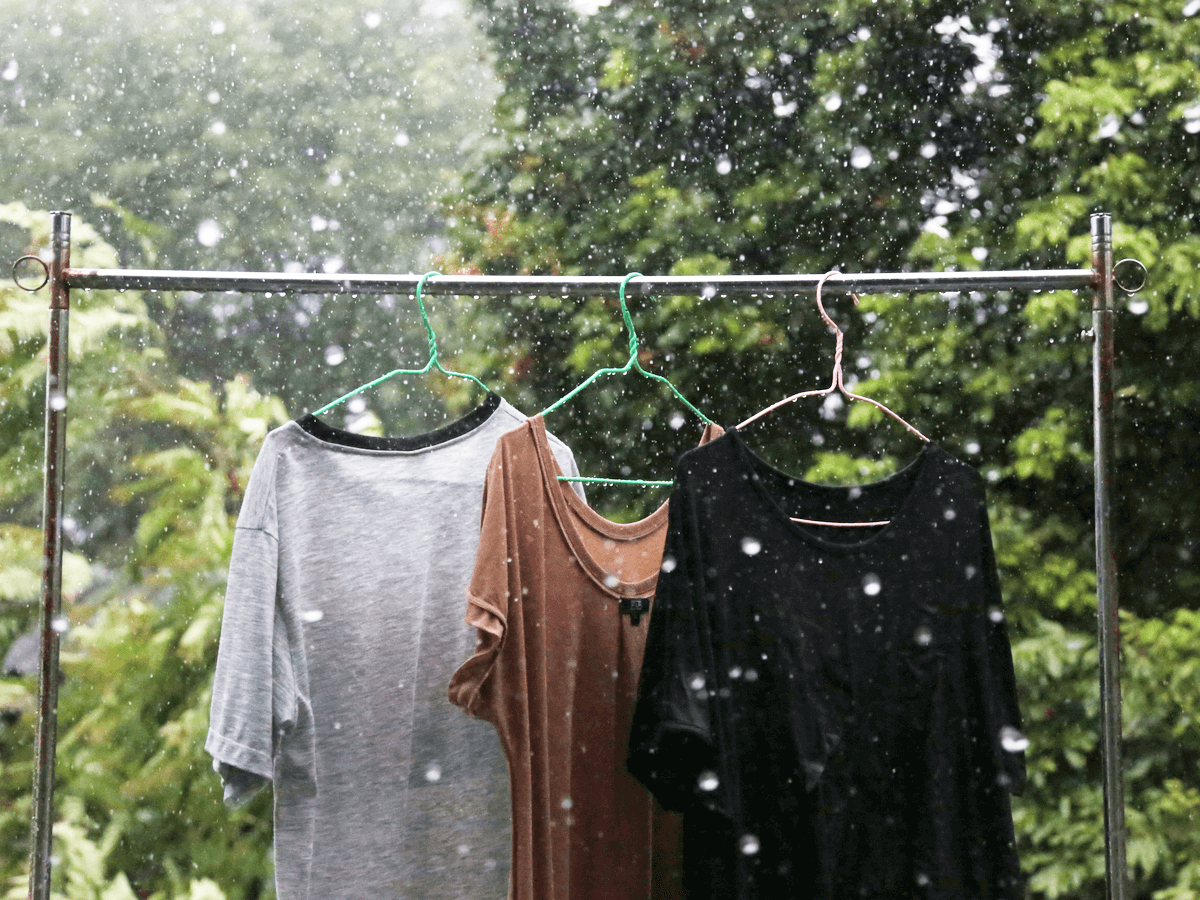 雨よけ洗濯物テントが便利 これさえあれば雨の日でも外に干せる Araou アラオウ