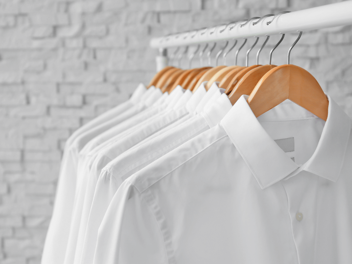 ワイシャツをきれいに収納する方法とおすすめグッズ12選 ビジネスの必需品はいつでもピシッと Araou アラオウ
