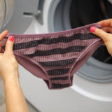 パンツ汚れの原因は？正しい洗濯方法できれいに落とそう！